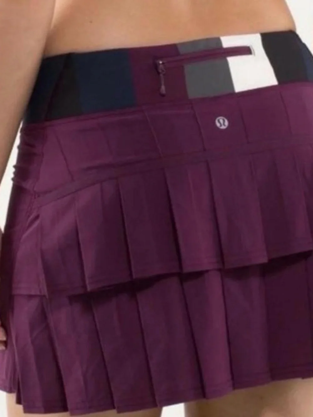 lululemon Run Pace Setter Skirt skort in plum pow stripe, size 8 pleated back